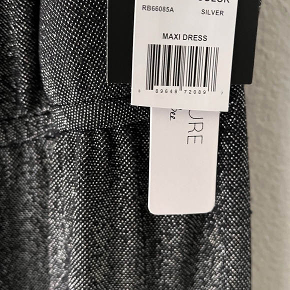 NWT Robbie Bee Sleeveless Maxi Dress, Small, Silver size M - Picture 4 of 6